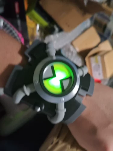 Click to view full screen Ben 10 Ultimatrix V2 (Albedo Ultimate Omnitrix – Prop Version) photo review