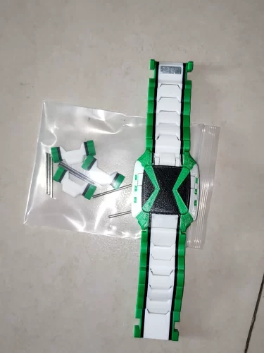 Click to view full screen Ben 10 Ultimatrix V2 (Albedo Ultimate Omnitrix – Prop Version) photo review