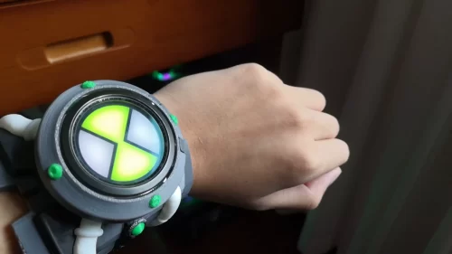 Click to view full screen Ben 10 Ultimatrix V2 (Albedo Ultimate Omnitrix – Prop Version) photo review