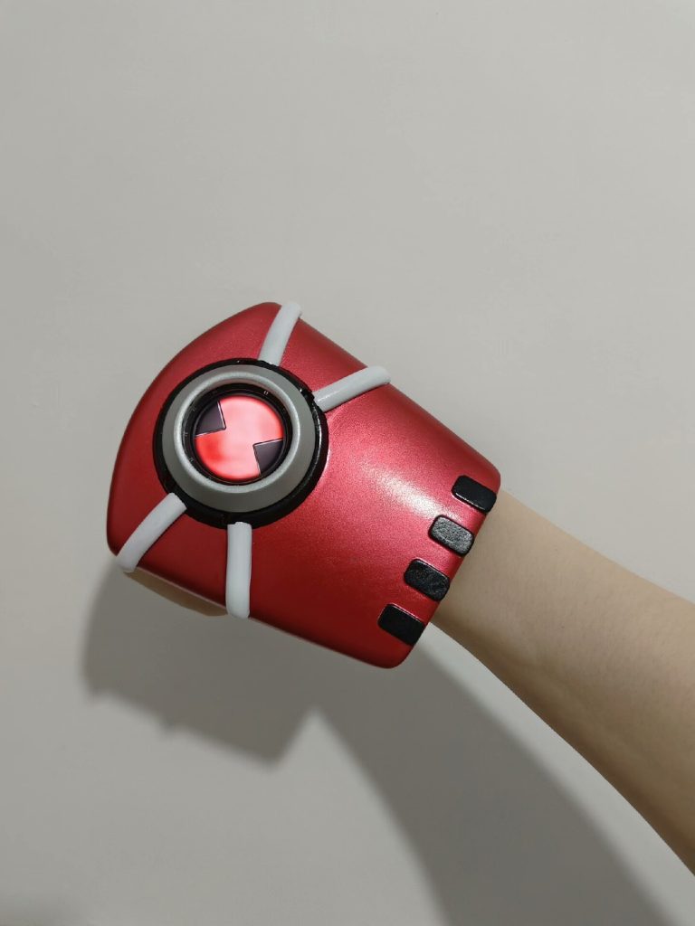 Click to view full screen Ben 10 Ultimatrix V2 (Albedo Ultimate Omnitrix – Prop Version) photo review